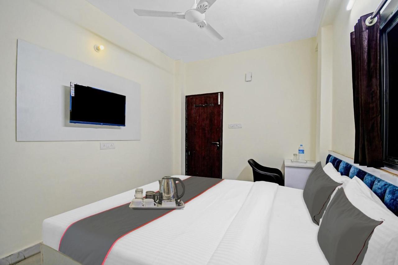 OYO Flagship 70052 Hotel Green Leaf Jādabpur Buitenkant foto