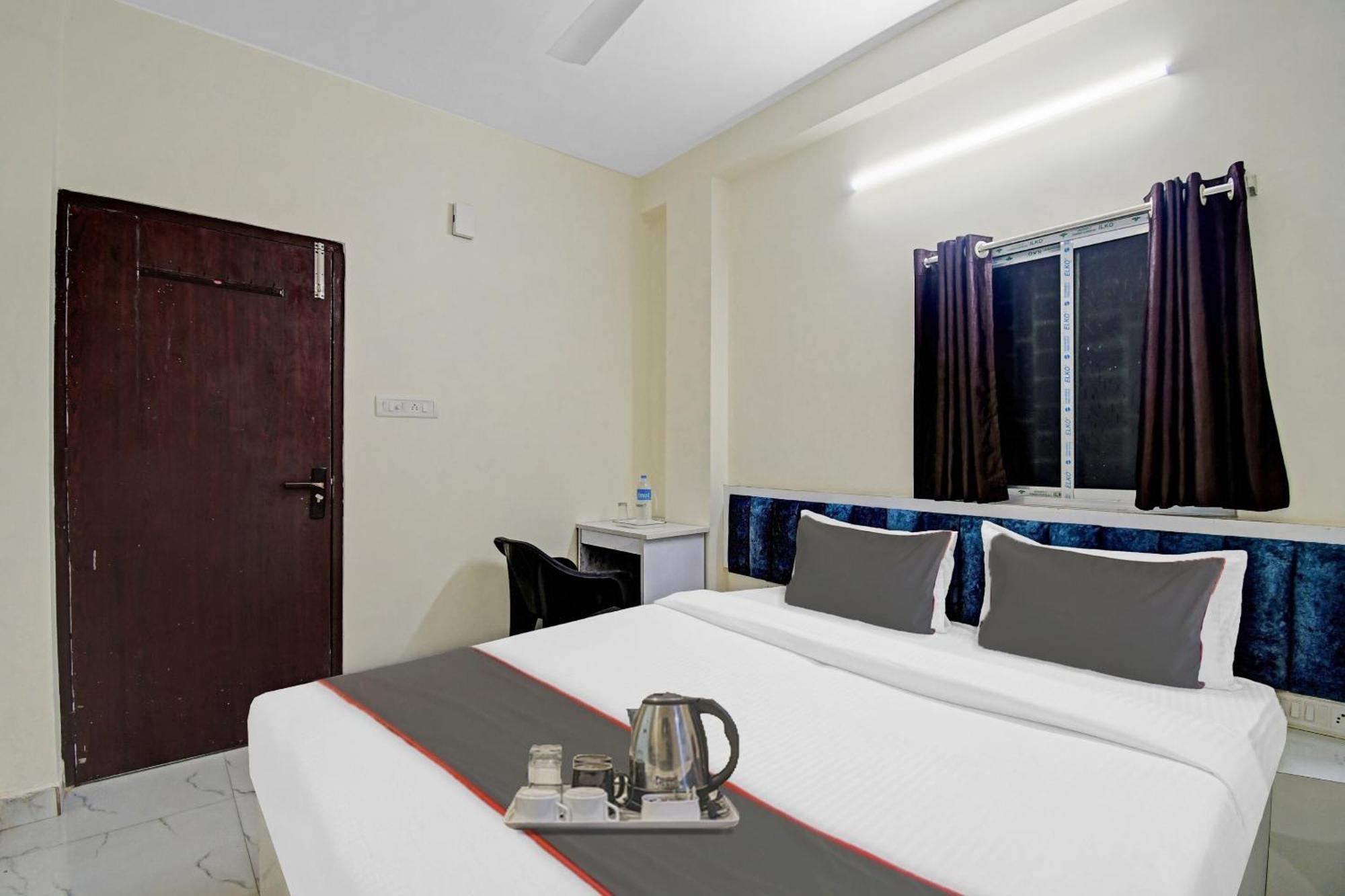 OYO Flagship 70052 Hotel Green Leaf Jādabpur Buitenkant foto